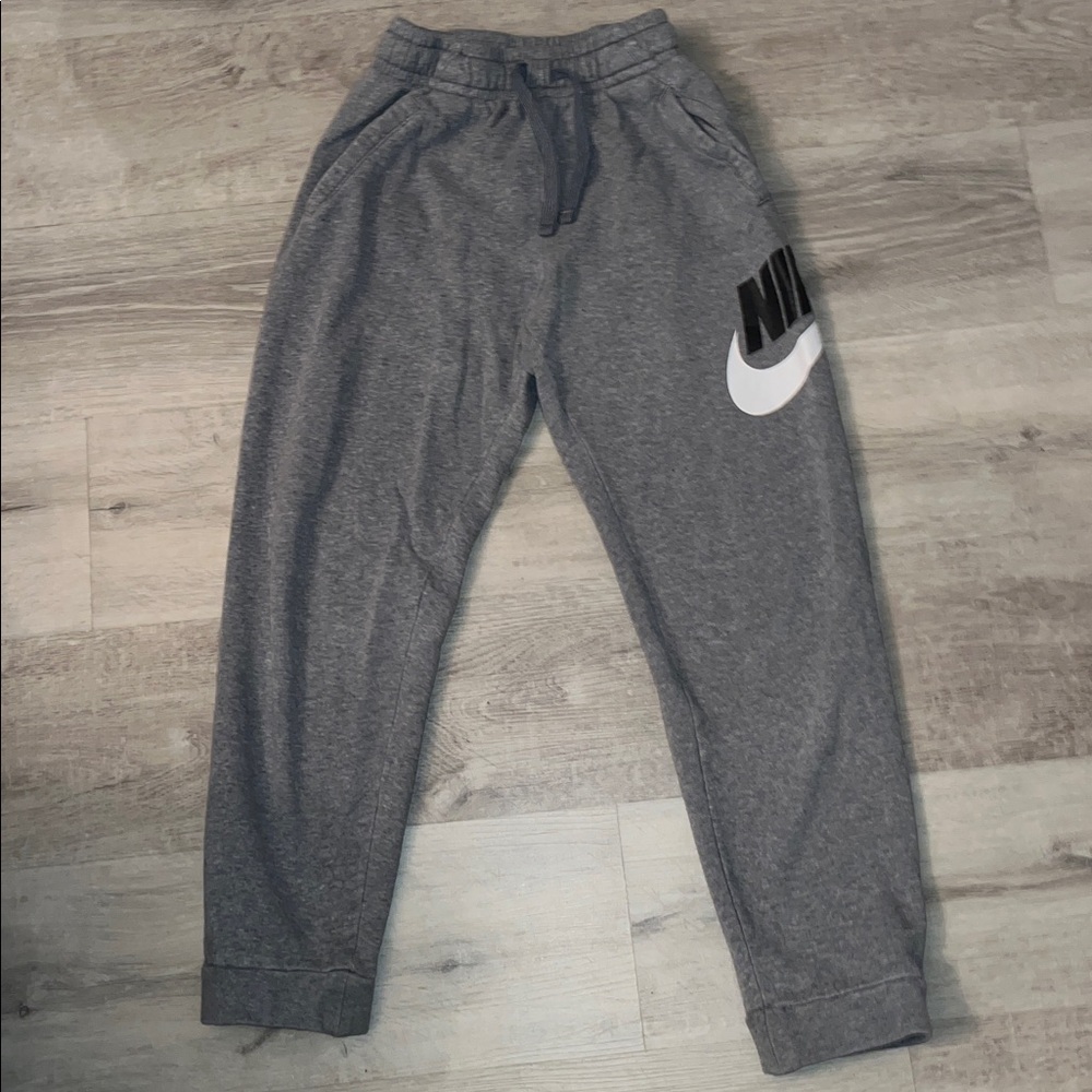 Nike Gray Sweatpants Youth Large NWOT